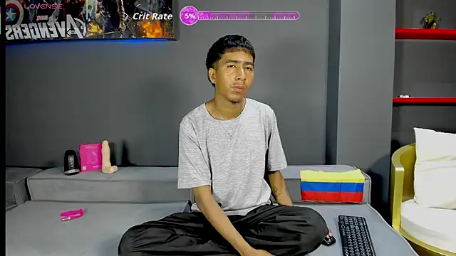 Ender h0tt online show from June 26, 1:37 pm