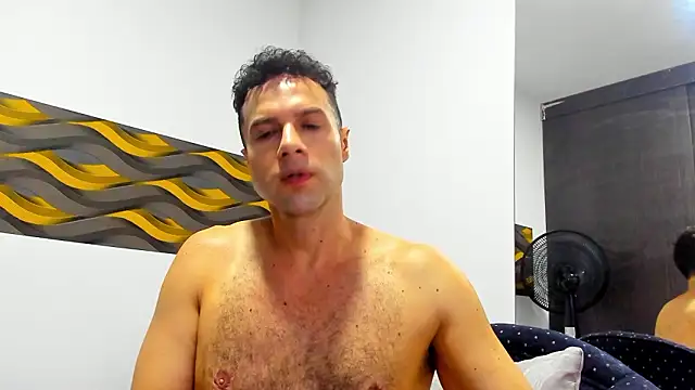 Snapshot of Gael_Saint chatting on March 11, 12:11 pm Gael Saint online show from March 11, 12:11 pm