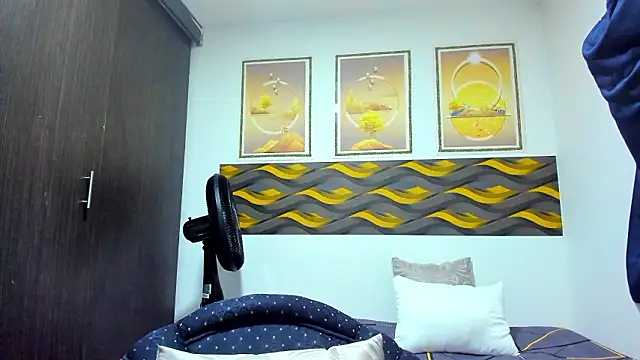 Snapshot of Gael_Saint chatting on March 13, 12:12 pm Gael Saint online show from March 13, 12:12 pm