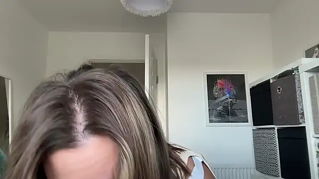 Snapshot of annabellewarick chatting on March 14, 1:16 pm annabellewarick online show from March 14, 1:16 pm