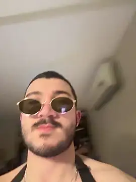 Snapshot of s_eren chatting on March 24, 6:57 pm s eren online show from March 24, 6:57 pm