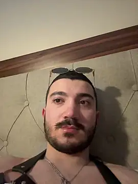 Snapshot of s_eren chatting on March 25, 6:03 pm s eren online show from March 25, 6:03 pm