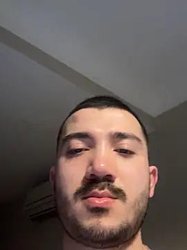 Snapshot of s_eren chatting on April 4, 8:50 pm s eren online show from April 4, 8:50 pm