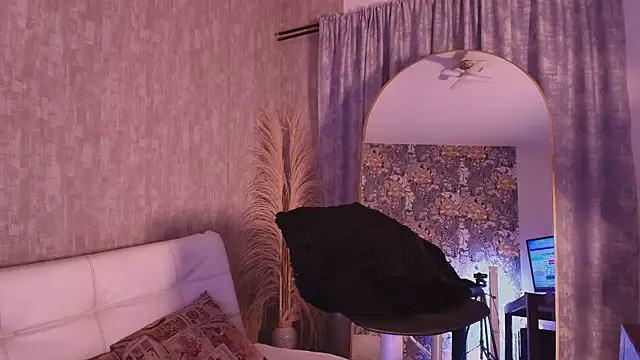 davis saint online show from March 14, 11:48 am