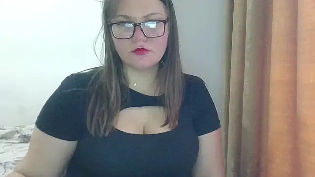 Snapshot of MuseChic_Wild chatting on April 4, 11:08 am MuseChic Wild online show from April 4, 11:08 am