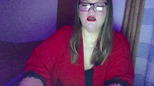 MuseChic Wild online show from May 4, 8:38 pm