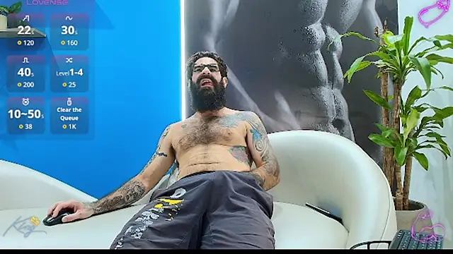 Snapshot of Haraldsmed chatting on March 16, 1:15 pm Haraldsmed online show from March 16, 1:15 pm