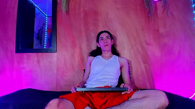 Snapshot of Kos_storm chatting on March 18, 7:39 pm Kos storm online show from March 18, 7:39 pm