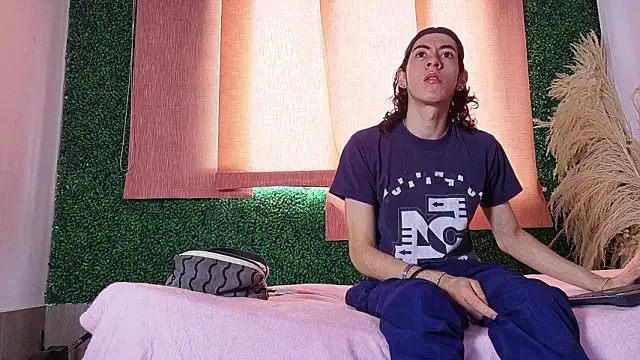 Snapshot of Kos_storm chatting on March 24, 1:38 pm Kos storm online show from March 24, 1:38 pm