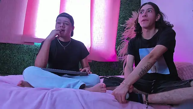 Snapshot of Kos_storm chatting on March 28, 2:05 pm Kos storm online show from March 28, 2:05 pm