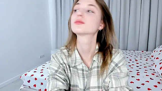 Snapshot of ErinnPieloch chatting on March 15, 7:42 pm ErinnPieloch online show from March 15, 7:42 pm