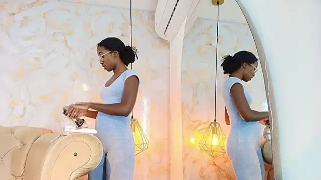 Snapshot of brianaduque chatting on March 19, 8:57 pm brianaduque online show from March 19, 8:57 pm