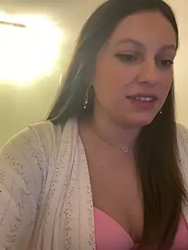 Snapshot of Iris_yx chatting on March 12, 11:44 pm Iris yx online show from March 12, 11:44 pm