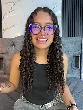 Snapshot of Bunny_fire chatting on March 12, 7:20 pm Bunny fire online show from March 12, 7:20 pm