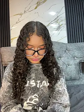 Snapshot of Bunny_fire chatting on March 16, 7:07 pm Bunny fire online show from March 16, 7:07 pm