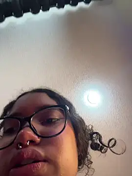 Snapshot of Bunny_fire chatting on March 31, 7:03 pm Bunny fire online show from March 31, 7:03 pm