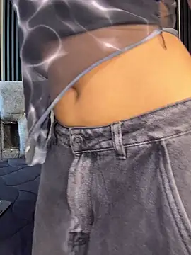 Snapshot of Bunny_fire chatting on April 3, 7:01 pm Bunny fire online show from April 3, 7:01 pm