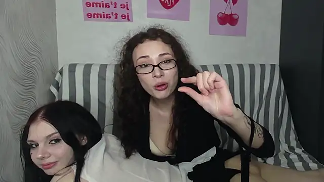 pixyecstas online show from April 16, 5:03 pm