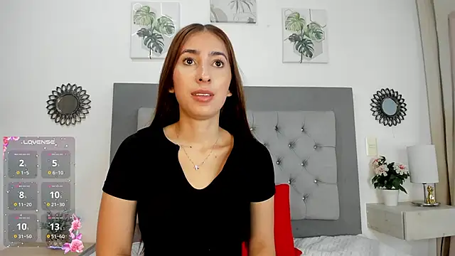 Snapshot of Arya_Grey chatting on March 26, 11:38 am Arya Grey online show from March 26, 11:38 am