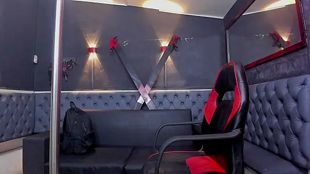 Dereck jackson  online show from March 17, 7:39 pm