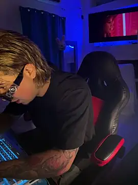 AngelLatinBoy online show from March 13, 9:54 pm