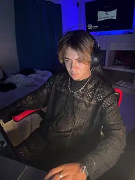 AngelLatinBoy online show from March 26, 4:07 am