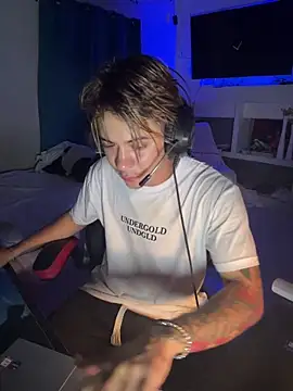 AngelLatinBoy online show from March 28, 3:06 am