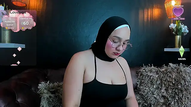 Snapshot of alely_ale chatting on March 25, 5:41 pm alely ale online show from March 25, 5:41 pm