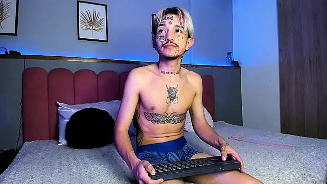 MidnightSinners online show from March 24, 10:37 pm