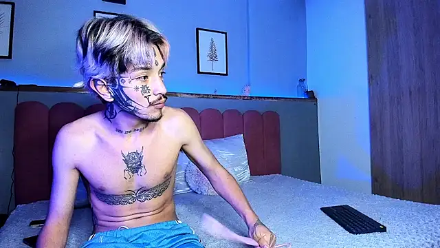 MidnightSinners online show from March 26, 10:48 pm