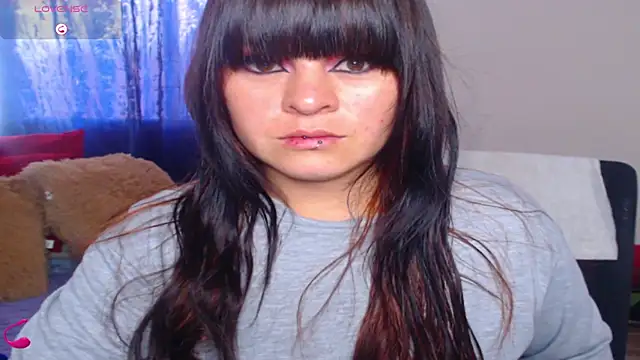 Snapshot of V_ALERY chatting on March 17, 6:55 pm V ALERY online show from March 17, 6:55 pm