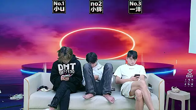 XHR001 online show from March 27, 2:28 am