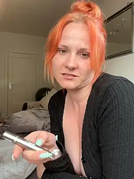 Fiebie licious  online show from May 9, 4:23 pm