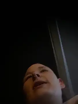 Snapshot of HotPurpleHaze chatting on April 2, 8:28 pm HotPurpleHaze online show from April 2, 8:28 pm