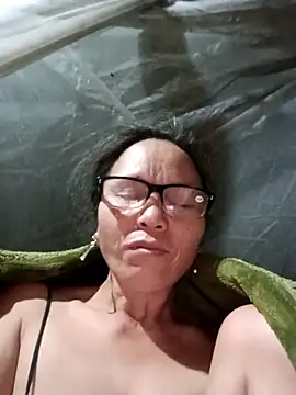 Tina6886 online show from May 4, 9:11 pm