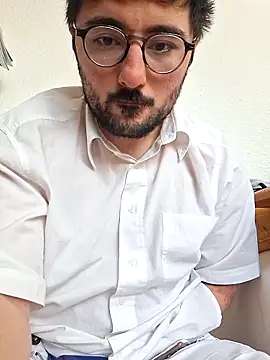 Snapshot of sexyalex26 chatting on April 4, 2:58 pm sexyalex26 online show from April 4, 2:58 pm