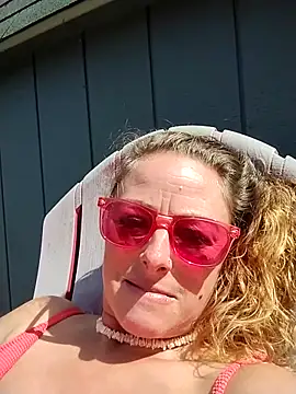 SavannahLush online show from March 22, 5:05 pm