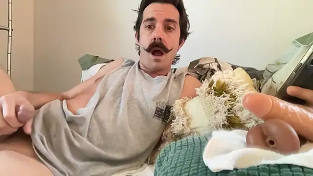 Snapshot of RawSlutMaker chatting on March 13, 2:12 pm RawSlutMaker online show from March 13, 2:12 pm