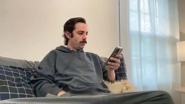 Snapshot of RawSlutMaker chatting on April 7, 2:17 pm RawSlutMaker online show from April 7, 2:17 pm