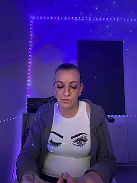 Snapshot of SpicyJenny chatting on March 13, 10:38 pm SpicyJenny online show from March 13, 10:38 pm