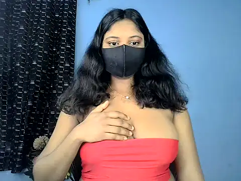 KASHISH SINGH  online show from May 17, 10:11 am