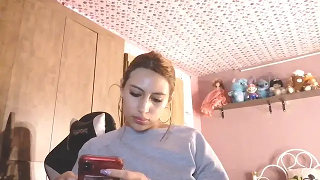 Snapshot of Ashley7811 chatting on April 7, 2:56 am Ashley7811 online show from April 7, 2:56 am