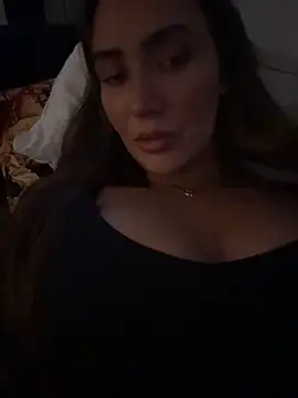 Snapshot of Annielovie chatting on April 3, 6:50 pm Annielovie online show from April 3, 6:50 pm