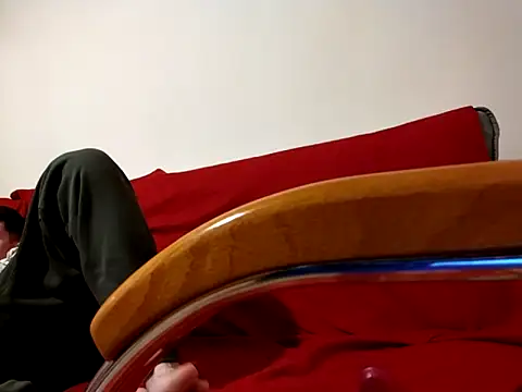 Snapshot of biszexboy97 chatting on March 16, 8:46 pm biszexboy97 online show from March 16, 8:46 pm