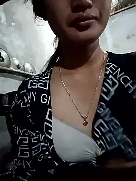 Rosie-LoveU online show from March 21, 10:57 pm