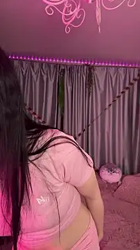 Snapshot of HolyRayLove chatting on March 25, 6:25 pm HolyRayLove online show from March 25, 6:25 pm