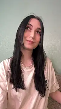 Snapshot of HolyRayLove chatting on March 31, 7:25 pm HolyRayLove online show from March 31, 7:25 pm