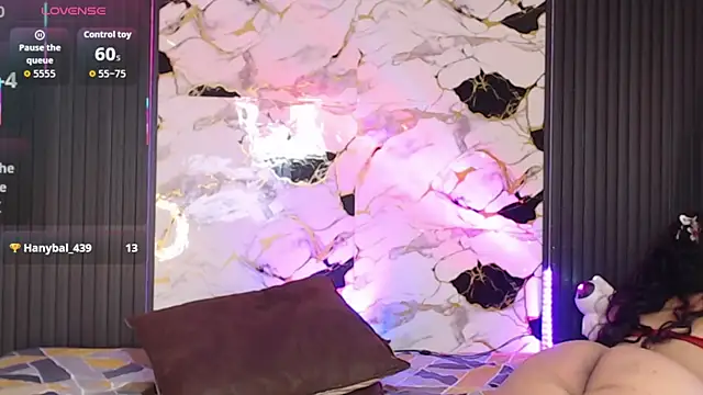 Luna Steff online show from April 3, 5:16 am