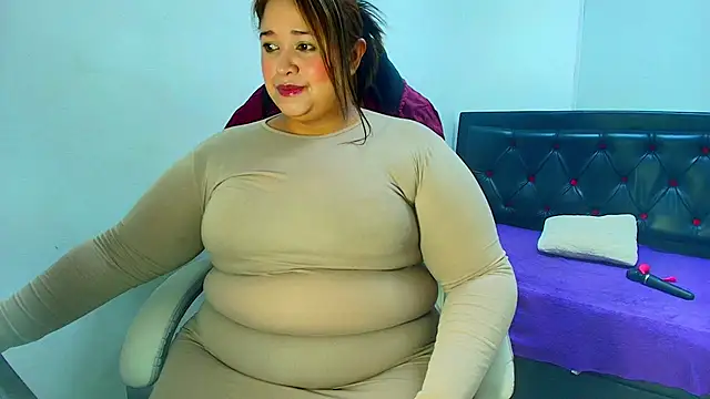 BustyyJuicy Rs online show from March 30, 12:28 pm