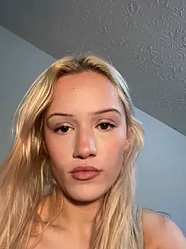 kaci brooke online show from April 2, 5:16 am